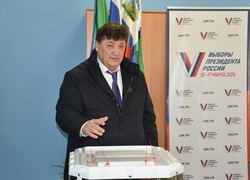 Председатель Белгородской областной Думы проголосовал на малой родине в Валуйках 