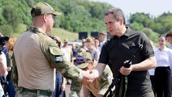 Белгородский губернатор передал транспорт и дополнительное снаряжение отрядам терсамообороны