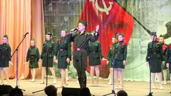 Артисты Красногвардейского района выступили на Валуйской сцене