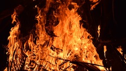 Полиция проверит факт возгорания трёх домов в Валуйском районе