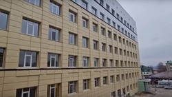 Региональный министр строительства проверила ход ремонта терапевтического корпуса Валуйской ЦРБ