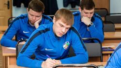 Дебютные экзамены на получение тренерской лицензии по футболу завершились в Белгороде