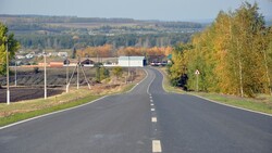 Специалисты завершили ремонт дороги между Новооскольским и Красногвардейским районами