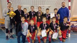 Юные валуйчане заняли третье место в межрайонном турнире по мини-футболу в Вейделевке