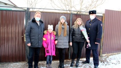 Алексей Дыбов передал подарки семьям валуйских полицейских по поручению врио губернатора