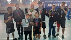 Валуйские спортсмены завоевали золотые награды межрегиональных соревнований по ушу в Волжском