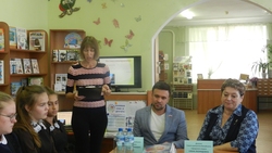 Валуйские депутаты встретились с молодёжью в рамках Европейской недели местной демократии