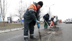 Вячеслав Гладков подверг резкой критике качество ремонта дорог в регионе