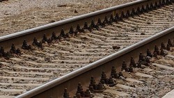 Тепловоз сошёл с рельсов из-за подрыва железнодорожных путей в Прохоровском районе 