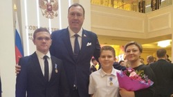 Дмитрий Величко из Валуек получил медаль «За проявленное мужество» 
