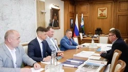 Александр Шуваев встретился с председателем ЦЧБ ПАО Сбербанк Александром Абрамкиным