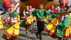 Ежегодный фестиваль «Праздник веника» прошёл в валуйском Двулучном