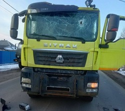 Грузовой автомобиль был атакован вражеским дроном в селе Колыхалино Белгородской области