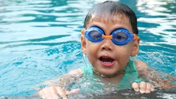 Бесплатные секции по плаванию для детей работают на базе бассейна «Нептун» в Валуйках