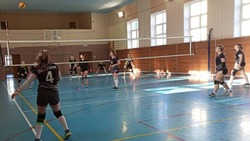 Команда Валуйской спортшколы приняла участие  в турнире любительской волейбольной лиги 