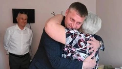 Врио губернатора Белгородской области Александр Шуваев посетил один из ПВР сегодня