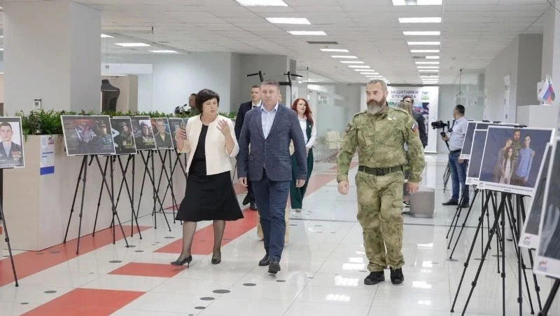 Александр Шуваев посетил региональный филиал государственного фонда «Защитники Отечества»