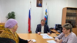 Глава администрации Валуйского горокруга Алексей Дыбов провел приём граждан