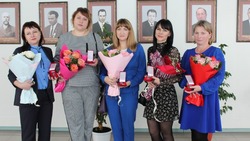 Пять многодетных валуйчанок получили Почётный знак «Материнская слава»