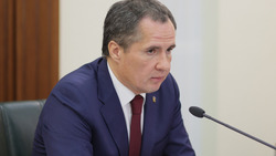 Губернатор указал на недостатки в работе госслужащих Белгородской области