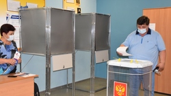 Зампредседателя Белгородской облдумы проголосовал по поправкам в Конституцию РФ в Валуйках