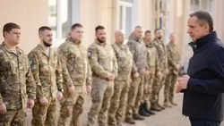 Губернатор Вячеслав Гладков передал «БАРС-Белгород» ещё девять внедорожников