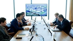  Встреча губернатора Вячеслава Гладкова с министром промышленности и торговли РФ прошла сегодня