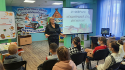 Депутат Госдумы VI созыва Елена Сенаторова присоединилась к акции книгодарения