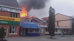 Оперативные службы приступили к ликвидации очага возгорания в Валуйках
