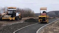  Работы по второму этапу благоустройства пляжа «Ангелок» продолжились в Валуйках