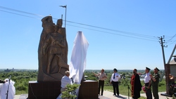 Валуйчане приняли участие в открытии памятника пограничникам