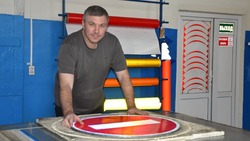 Когда дело по душе. Губернатор Вячеслав Гладков наградил работника «Металлоизделий» из Валуек
