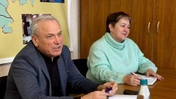 Первый заместитель главы администрации Валуйского округа провёл встречу с жителями села Кукуевка