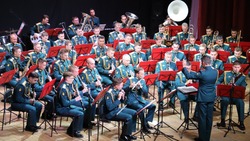 Центральный военный оркестр Министерства обороны РФ выступил в белгородских Валуйках