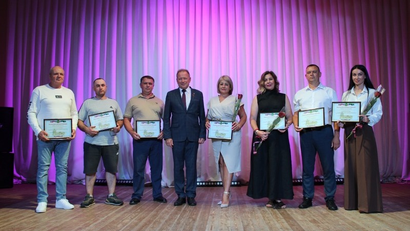 Валуйчане из Белгородской области отметили День работника торговли