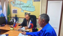 Алексей Дыбов обсудил вопросы безопасности с жителями Шелаевской территории Белгородской области