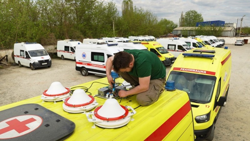 Вячеслав Гладков рассказал об оснащении машин скорой помощи в приграничье средствами РЭБ 