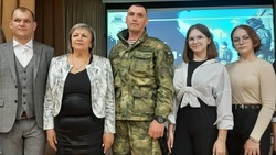 Юные валуйчане из Белгородской области встретились с участником специальной военной операции