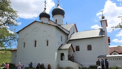Храм в селе Сухарево обрёл новые святыни