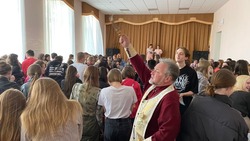 Валуйская православная молодёжь отпраздновала студенческую Пасху