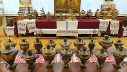Русские чайные традиции. Валуйчане собрали большую коллекцию старинных самоваров