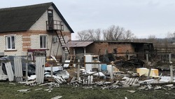 Глава администрации Алексей Дыбов осмотрел повреждения в селе Шелаево Валуйского округа