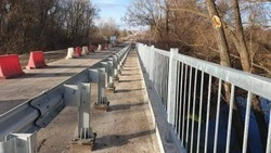 Строители отремонтируют мост через реку Валуй в селе Борисово Валуйского округа Белгородской области