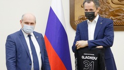 Вячеслав Гладков встретился с президентом федерации компьютерного спорта России