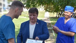 Председатель Белгородской областной Думы Юрий Клепиков посетил военный госпиталь