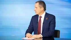 Вячеслав Гладков поручил организовать передвижные выставки по безопасности в парках региона