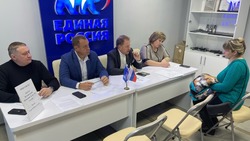 Депутат областной Думы Сергей Попов провёл приём граждан в Валуйках