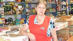 Из магазина - с покупкой и хорошим настроением. Валуйчанка Любовь Полякова  получила награду