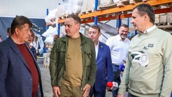 Губернатор Белгородской области побывал в новом логистическом центре партии «Единая Россия»