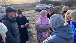 Глава администрации Валуйского округа обсудил с жителями села Старый Хутор вопросы безопасности